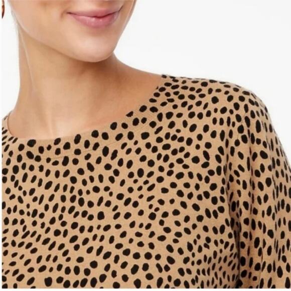 J Crew Cheetah Teddie Sweater AZ889 NWT Tan Black 2023 Size XS Animal Print - Picture 2 of 14